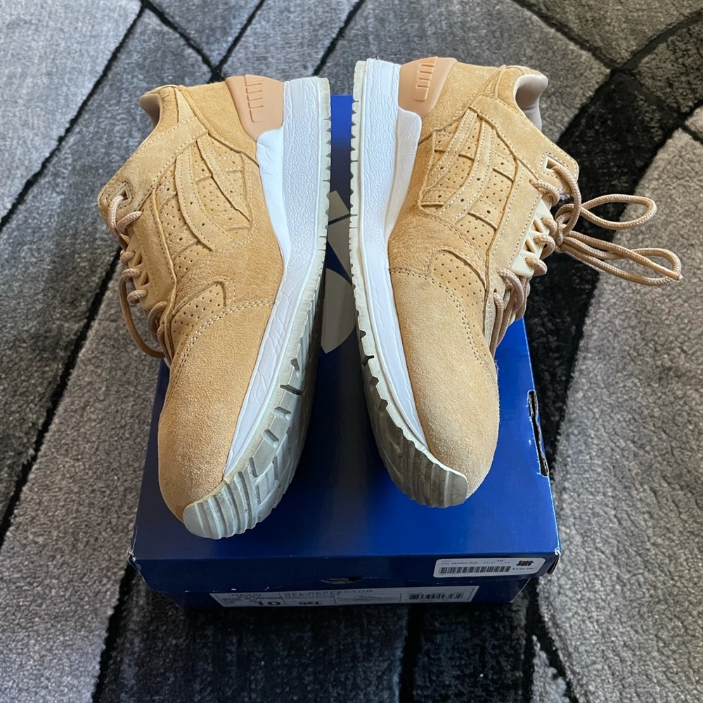 asics gel respector clay